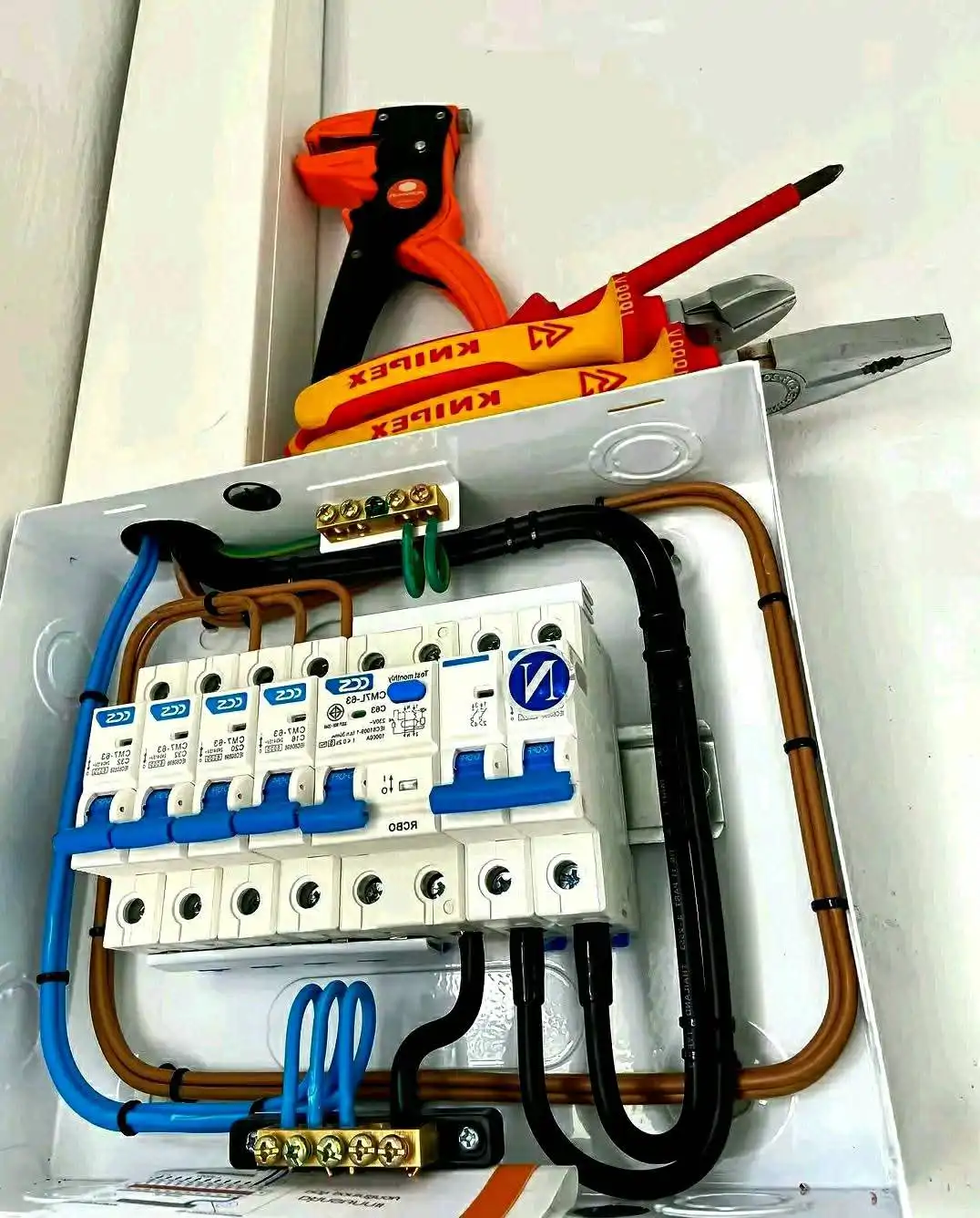 Mantenimiento de Tableros Eléctricos - Proyecto Completo
